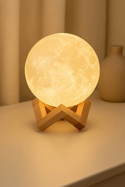 Lampara en forma de luna RGB